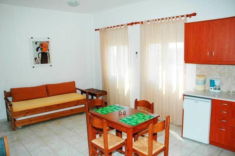 Giorgos Apartments Palaiochora Pokój zdjęcie