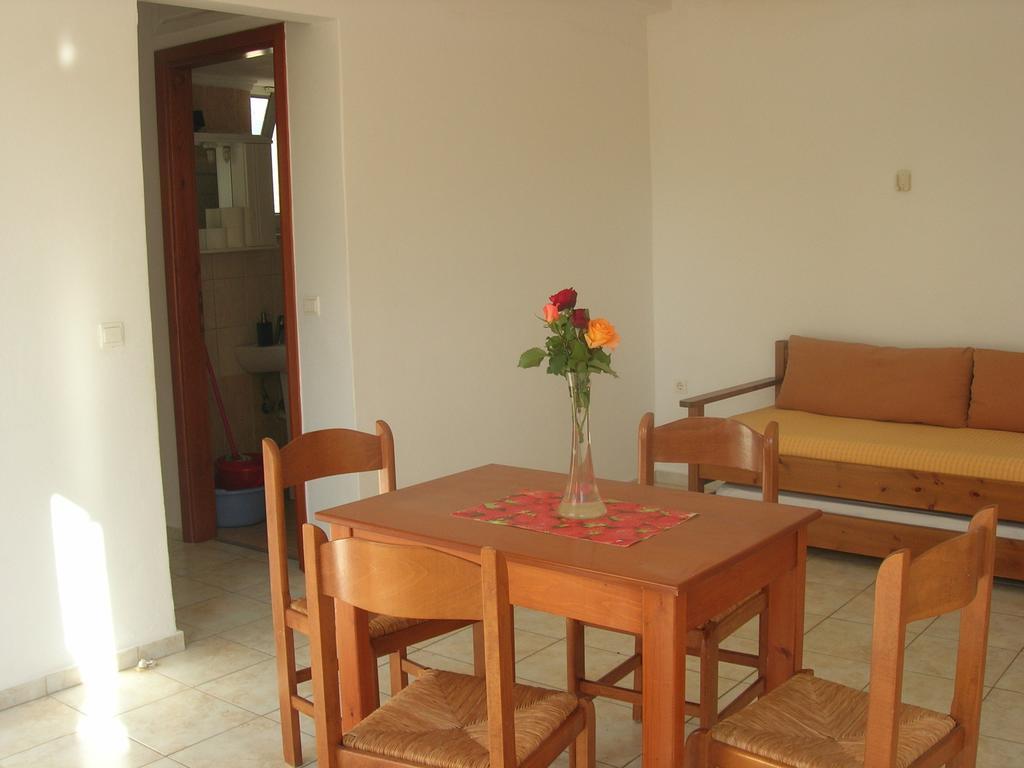 Giorgos Apartments Palaiochora Pokój zdjęcie